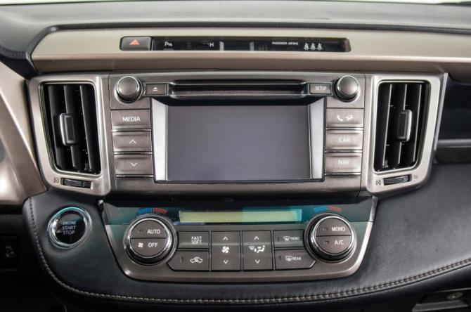 Toyota RAV4 IV (XA40) с пробегом 2013 года, цена 1 799 000 рублей, 180971 км, внедорожник, Автокод Объявления