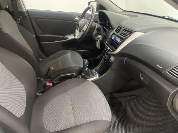 Hyundai Solaris I с пробегом 2013 года, цена 699 000 рублей, 93914 км, хэтчбек, Автокод Объявления