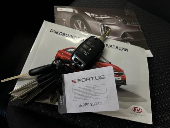 Kia Rio IV Рестайлинг с пробегом 2021 года, цена 1 640 000 рублей, 113422 км, седан, Автокод Объявления