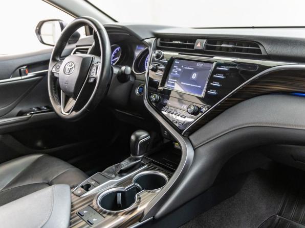 Toyota Camry VIII (XV70) с пробегом 2018 года, цена 2 528 000 рублей, 136149 км, седан, Автокод Объявления