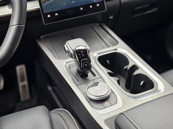 Jaecoo J7 I с пробегом 2024 года, цена 2 350 000 рублей, 4149 км, внедорожник, Автокод Объявления