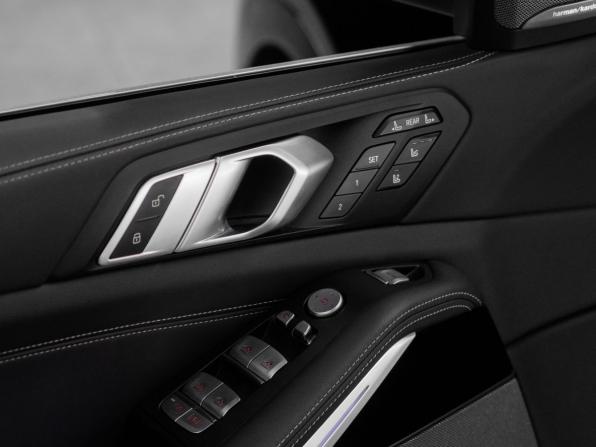 BMW X7 I (G07) Рестайлинг с пробегом 2023 года, цена 14 000 000 рублей, 14086 км, внедорожник, Автокод Объявления