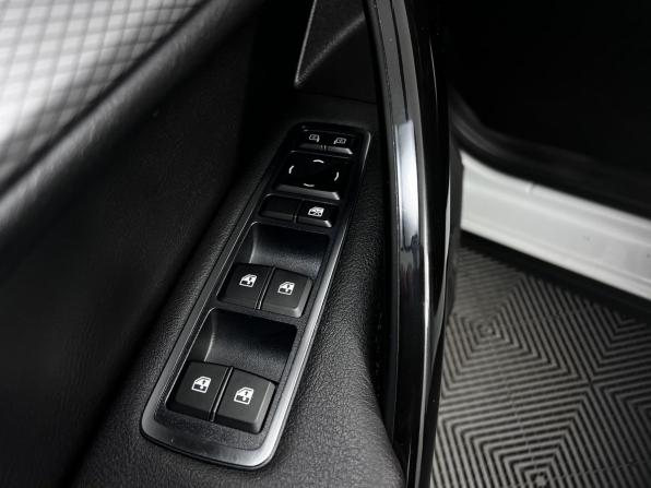 Lada (ВАЗ) Vesta I Рестайлинг (NG) с пробегом 2024 года, цена 1 579 000 рублей, 22721 км, универсал, Автокод Объявления