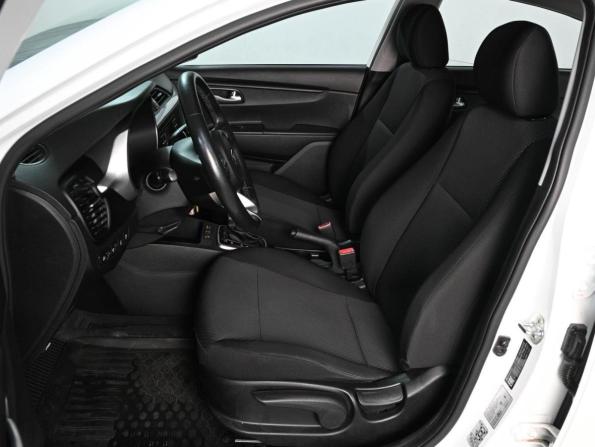Kia Rio IV Рестайлинг с пробегом 2020 года, цена 1 549 000 рублей, 65106 км, седан, Автокод Объявления