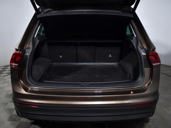 Volkswagen Tiguan II с пробегом 2018 года, цена 2 850 000 рублей, 73198 км, внедорожник, Автокод Объявления