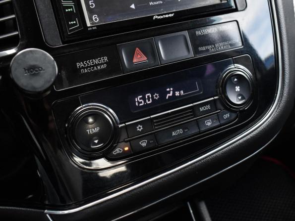 Mitsubishi Outlander III Рестайлинг с пробегом 2014 года, цена 1 279 000 рублей, 204375 км, внедорожник, Автокод Объявления