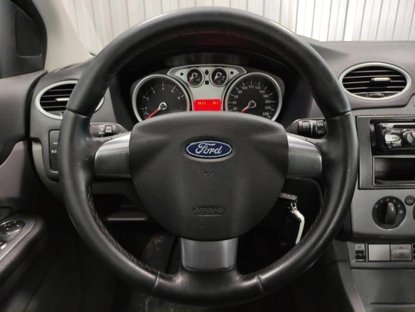 Ford Focus II Рестайлинг с пробегом 2010 года, цена 499 000 рублей, 165261 км, седан, Автокод Объявления