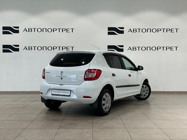 Renault Sandero II Рестайлинг с пробегом 2019 года, цена 869 000 рублей, 107262 км, хэтчбек, Автокод Объявления