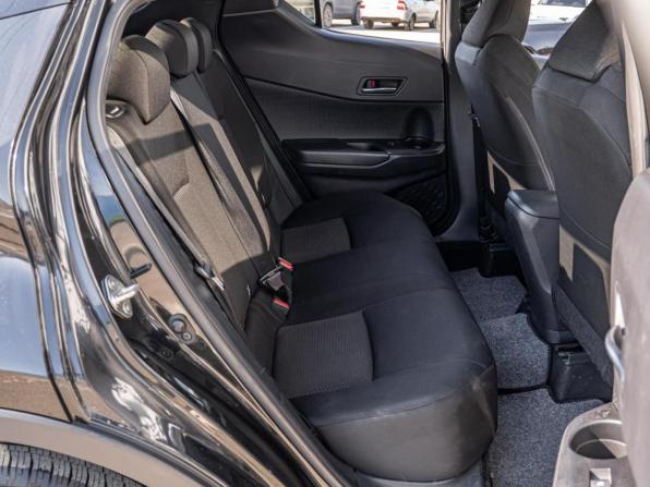 Toyota C-HR I Рестайлинг с пробегом 2019 года, цена 1 529 000 рублей, 172604 км, внедорожник, Автокод Объявления