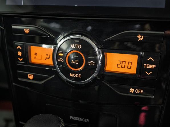 Toyota Corolla X (E140 E150) Рестайлинг с пробегом 2009 года, цена 999 500 рублей, 218595 км, универсал, Автокод Объявления