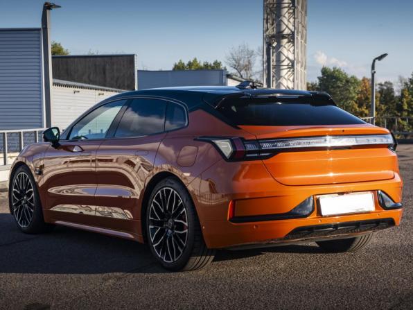 Zeekr 001 I с пробегом 2023 года, цена 5 800 000 рублей, 49800 км, лифтбек, Автокод Объявления