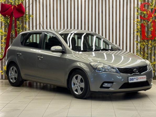 Kia Ceed I Рестайлинг с пробегом 2012 года, цена 999 000 рублей, 77300 км, хэтчбек, Автокод Объявления
