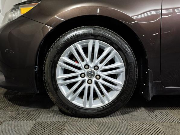 Lexus ES VI с пробегом 2013 года, цена 2 000 000 рублей, 166010 км, седан, Автокод Объявления