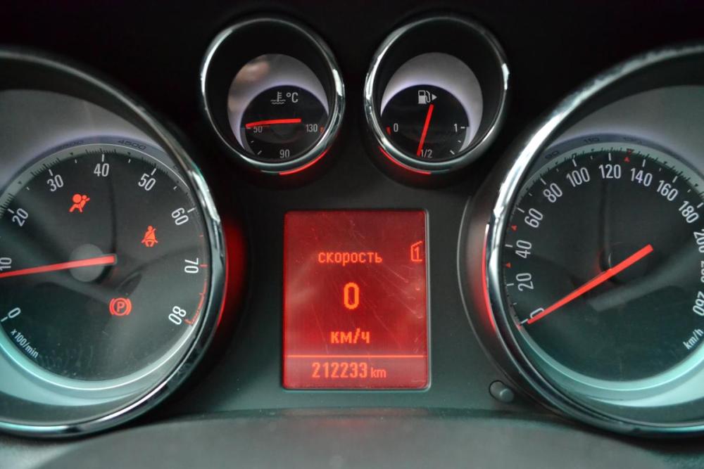 Opel Astra J Рестайлинг Старый Оскол  - изображение 12