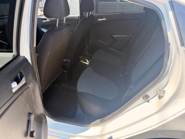 Hyundai Solaris I с пробегом 2014 года, цена 799 000 рублей, 177477 км, седан, Автокод Объявления