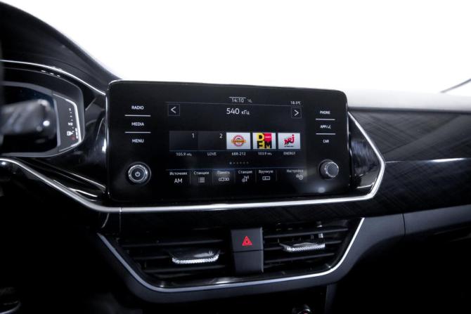 Volkswagen Polo VI с пробегом 2022 года, цена 1 599 000 рублей, 155344 км, лифтбек, Автокод Объявления