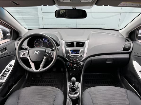 Hyundai Solaris I Рестайлинг с пробегом 2014 года, цена 850 000 рублей, 130000 км, седан, Автокод Объявления