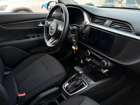 Kia Rio IV Рестайлинг с пробегом 2020 года, цена 1 885 000 рублей, 41412 км, хэтчбек, Автокод Объявления