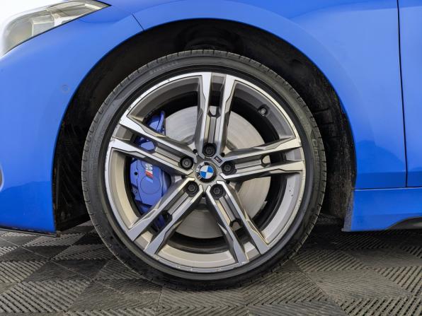 BMW 1 серии III (F40) с пробегом 2019 года, цена 3 500 000 рублей, 107221 км, хэтчбек, Автокод Объявления