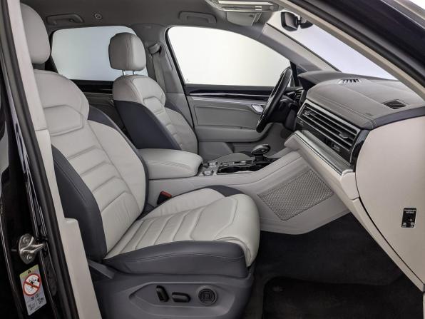 Volkswagen Touareg III с пробегом 2018 года, цена 4 950 000 рублей, 82468 км, внедорожник, Автокод Объявления