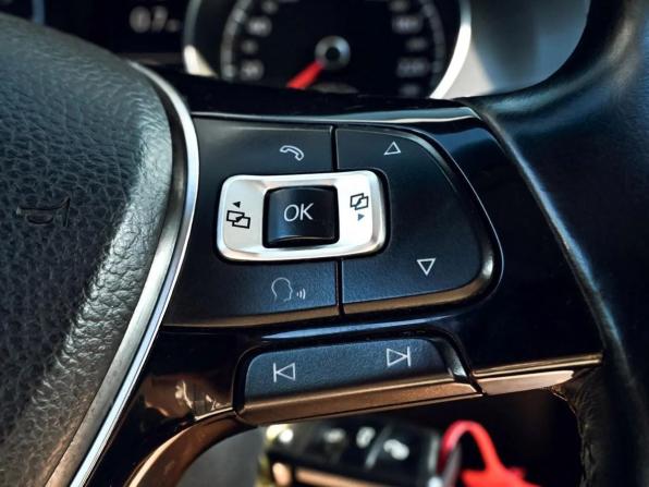 Volkswagen Golf VII с пробегом 2013 года, цена 971 000 рублей, 243453 км, хэтчбек, Автокод Объявления
