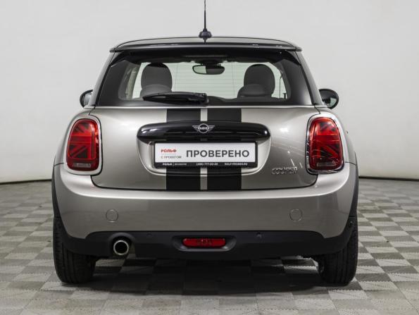 Mini Hatch III (F55/F56) Рестайлинг с пробегом 2019 года, цена 2 088 000 рублей, 55000 км, хэтчбек, Автокод Объявления