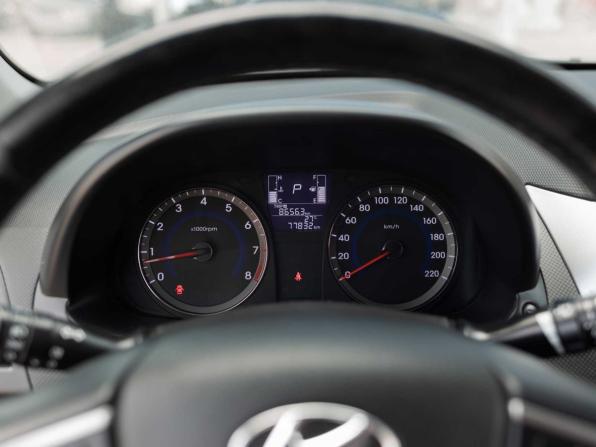 Hyundai Solaris I Рестайлинг с пробегом 2015 года, цена 1 020 000 рублей, 77831 км, седан, Автокод Объявления