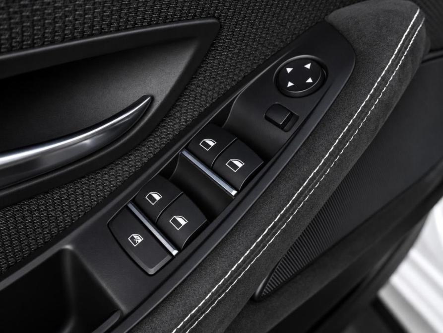 BMW 5 серии VI (F10/F11/F07) Рестайлинг Тюмень  - изображение 28