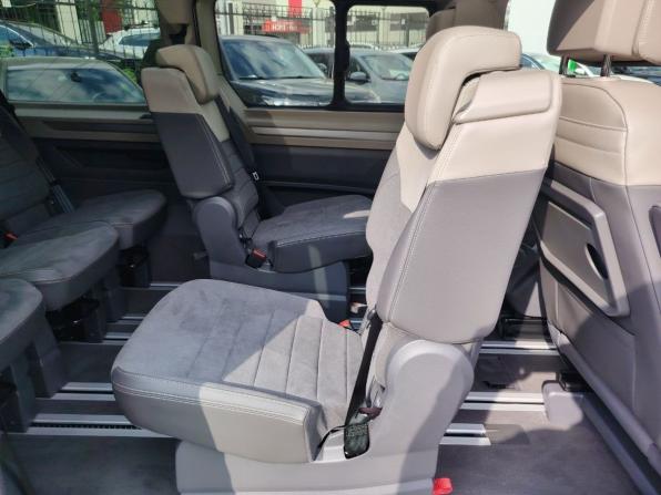 Volkswagen Multivan T7 с пробегом 2025 года, цена 9 990 000 рублей, 1218 км, минивэн, Автокод Объявления