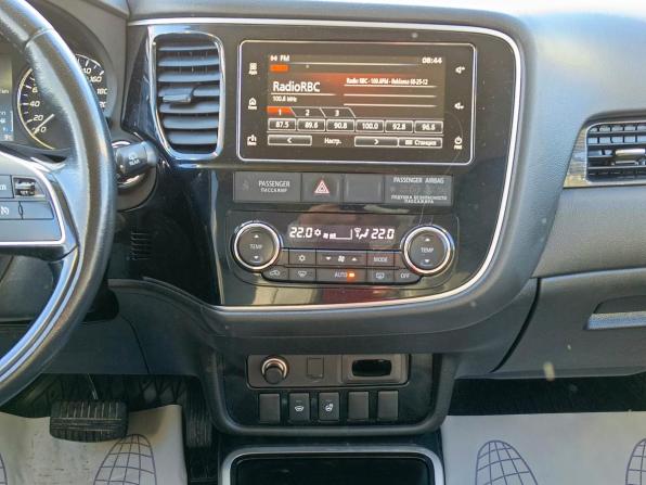 Mitsubishi Outlander III Рестайлинг 3 с пробегом 2018 года, цена 1 559 995 рублей, 258998 км, внедорожник, Автокод Объявления