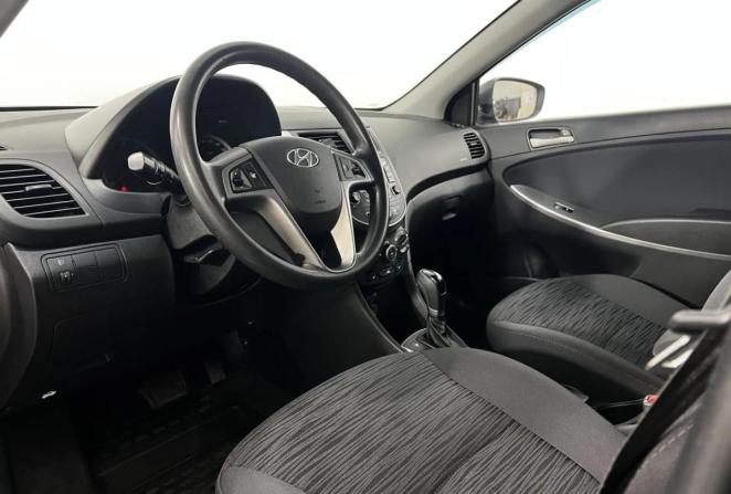 Hyundai Solaris I Рестайлинг с пробегом 2015 года, цена 1 095 000 рублей, 108327 км, седан, Автокод Объявления