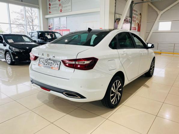 Lada (ВАЗ) Vesta I Рестайлинг (NG) с пробегом 2025 года, цена 1 800 000 рублей, 3963 км, седан, Автокод Объявления