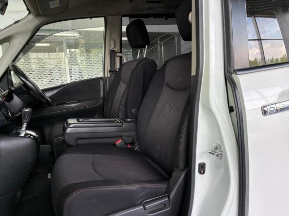 Nissan Serena IV (C26) с пробегом 2013 года, цена 990 000 рублей, 180000 км, минивэн, Автокод Объявления