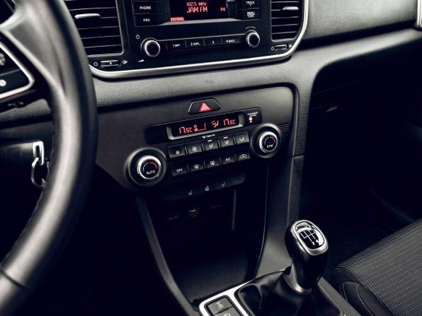 Kia Sportage IV Рестайлинг с пробегом 2019 года, цена 2 199 000 рублей, 57517 км, внедорожник, Автокод Объявления