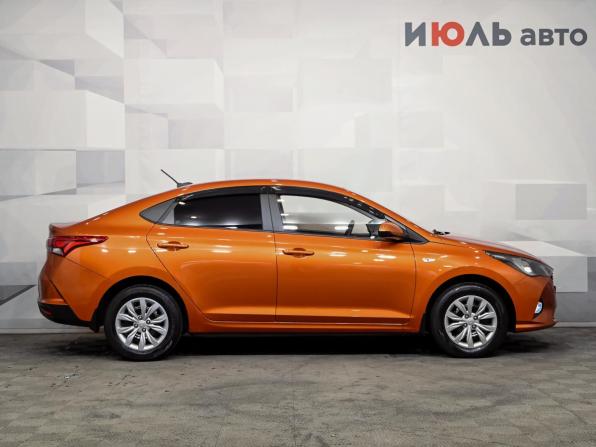 Hyundai Solaris II Рестайлинг с пробегом 2022 года, цена 1 830 000 рублей, 49232 км, седан, Автокод Объявления