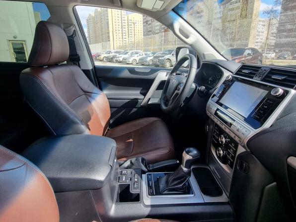 Toyota Land Cruiser Prado 150 Series Рестайлинг 2 с пробегом 2018 года, цена 5 190 000 рублей, 172266 км, внедорожник, Автокод Объявления