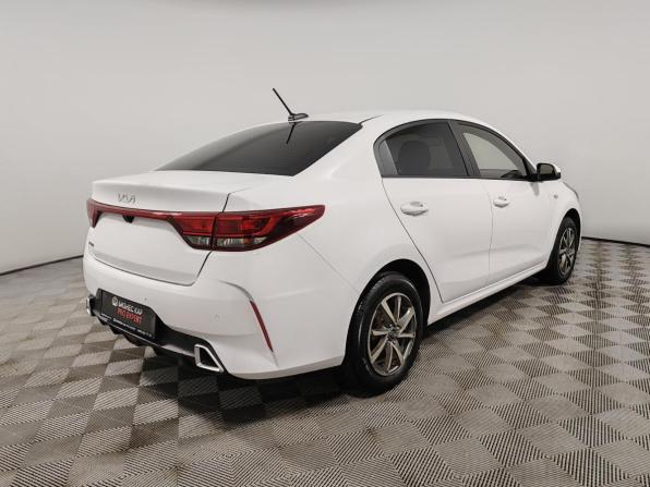 Kia Rio IV Рестайлинг с пробегом 2022 года, цена 1 549 000 рублей, 67599 км, седан, Автокод Объявления