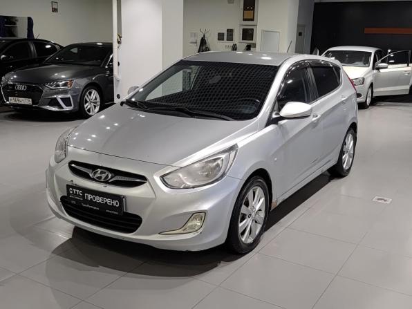 Hyundai Solaris I с пробегом 2012 года, цена 664 000 рублей, 176159 км, хэтчбек, Автокод Объявления