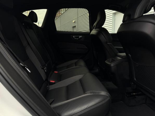 Volvo XC60 II Рестайлинг с пробегом 2021 года, цена 4 090 000 рублей, 91323 км, внедорожник, Автокод Объявления