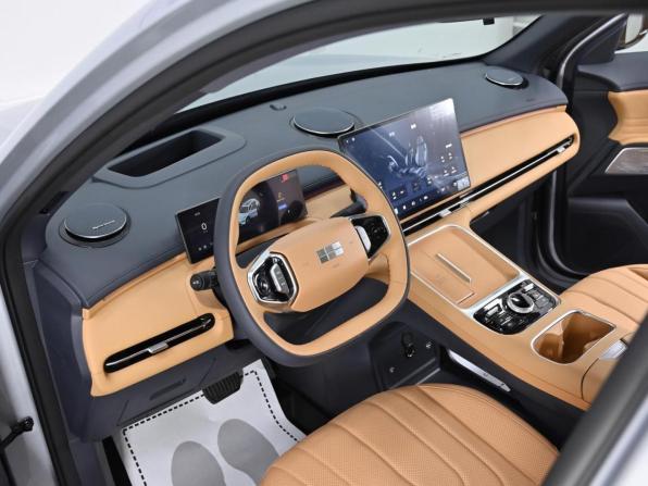 Geely Galaxy Starship 7 с пробегом 2025 года, цена 3 149 000 рублей, 49 км, внедорожник, Автокод Объявления