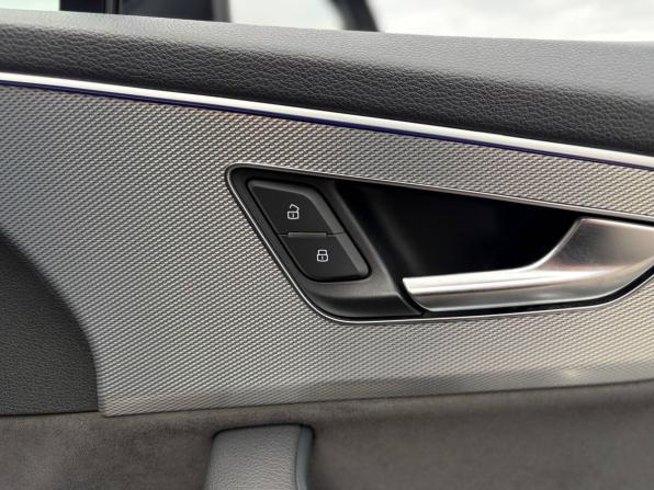 Audi Q7 II (4M) Рестайлинг с пробегом 2021 года, цена 5 350 000 рублей, 161000 км, внедорожник, Автокод Объявления