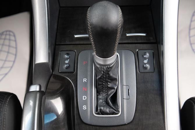 Honda Accord VIII Рестайлинг с пробегом 2012 года, цена 1 329 000 рублей, 250600 км, седан, Автокод Объявления
