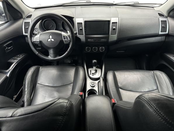 Mitsubishi Outlander II Рестайлинг с пробегом 2012 года, цена 1 420 000 рублей, 292632 км, внедорожник, Автокод Объявления