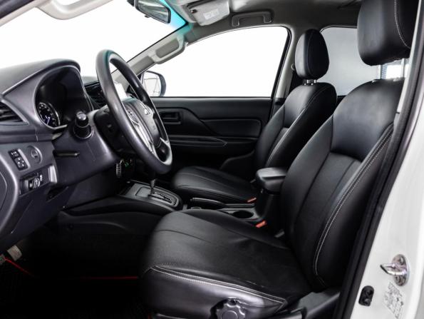 Mitsubishi L200 V Рестайлинг с пробегом 2022 года, цена 3 799 000 рублей, 72885 км, offers.body_type.unknown, Автокод Объявления