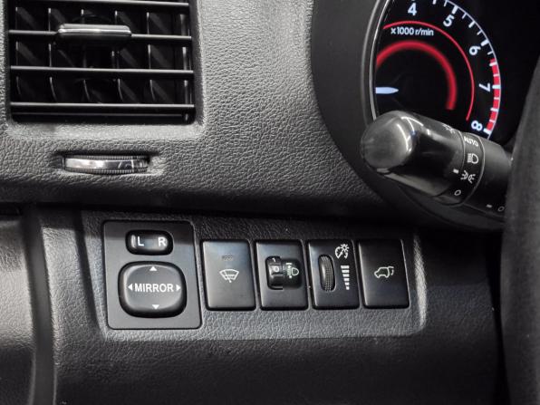 Toyota Highlander II (XU40) Рестайлинг с пробегом 2011 года, цена 2 059 000 рублей, 182000 км, внедорожник, Автокод Объявления