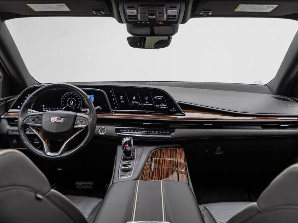 Cadillac Escalade V с пробегом 2021 года, цена 11 700 000 рублей, 34110 км, внедорожник, Автокод Объявления