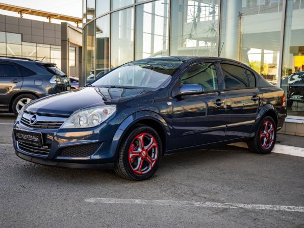 Opel Astra H Рестайлинг с пробегом 2008 года, цена 498 000 рублей, 219353 км, седан, Автокод Объявления