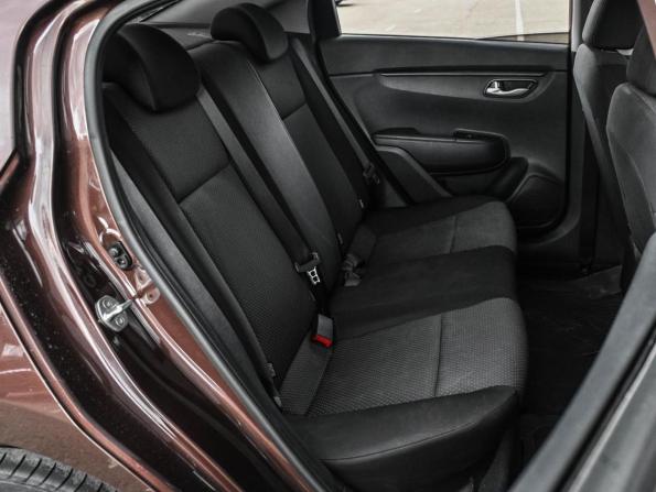 Kia Rio IV Рестайлинг с пробегом 2021 года, цена 1 699 000 рублей, 73243 км, седан, Автокод Объявления