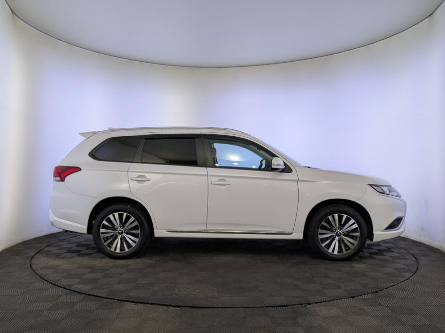 Mitsubishi Outlander III Рестайлинг 3 Москва  - изображение 4