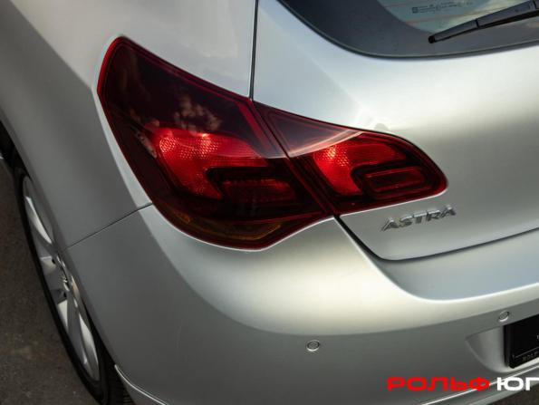 Opel Astra J с пробегом 2011 года, цена 598 000 рублей, 165011 км, хэтчбек, Автокод Объявления